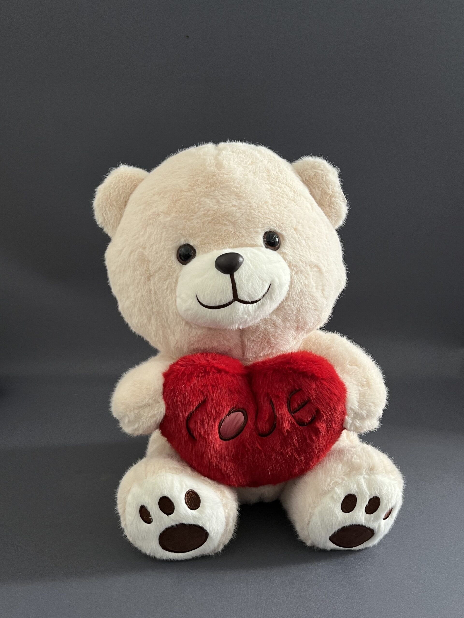 Λούτρινο αρκουδάκι με κόκκινη καρδιά ''love''