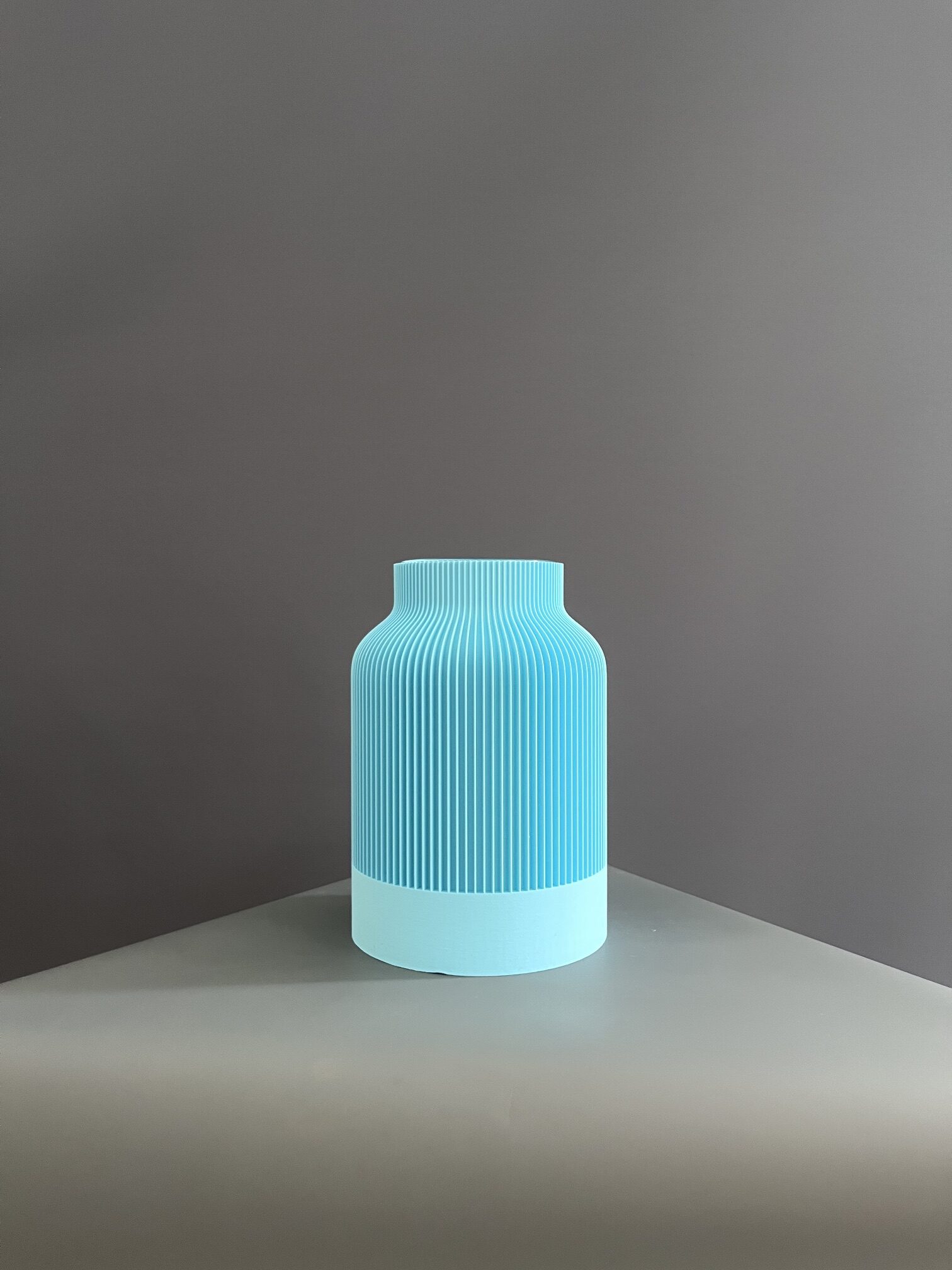 riza vaze japandi light blue